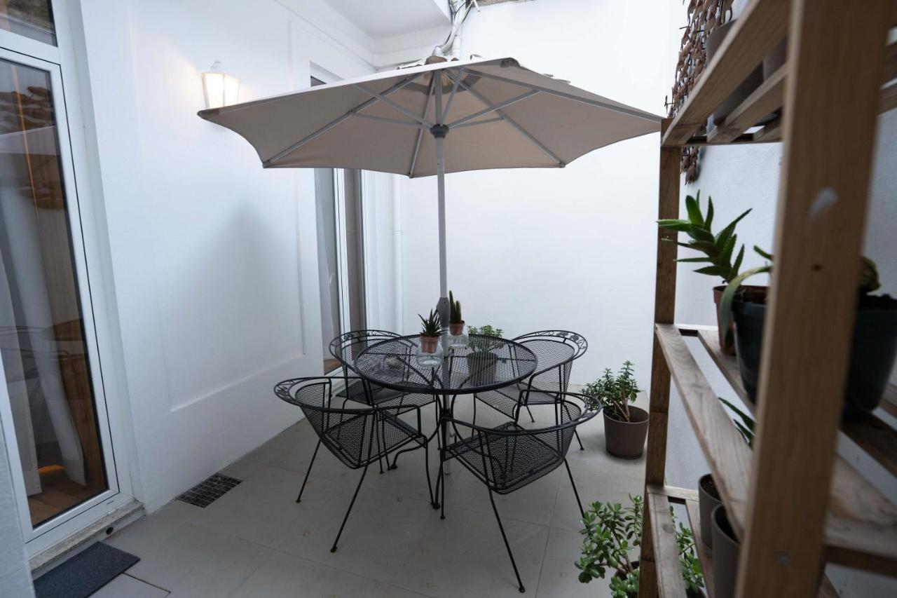 Downtown Porto Relaxed Apartment With Private Yard Eksteriør billede